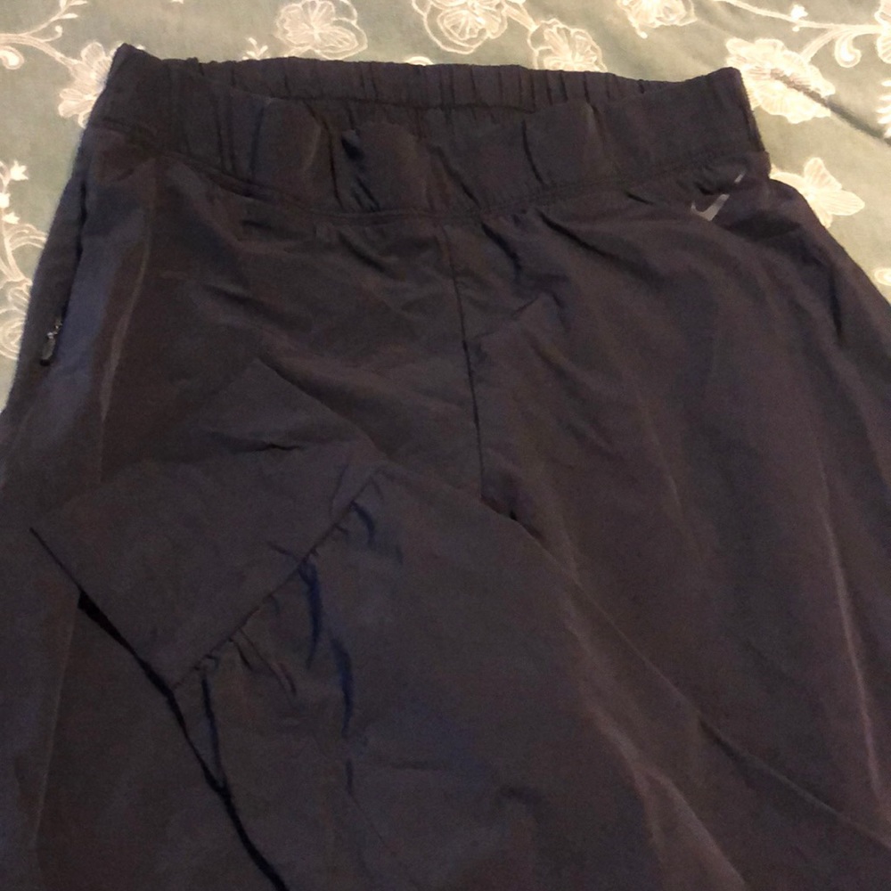 Women’s athletic pants
